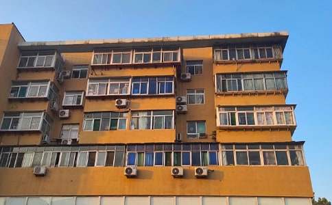 房产经纪人自我评价