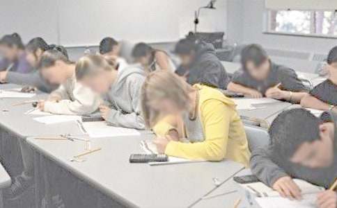 有关期中考试的作文300字汇总五篇