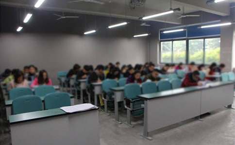 ��ʵ�á����꼶���п������ĺϼ���ƪ