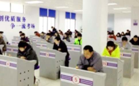 �������п��Ժ�ĸ�������300�ְ�ƪ