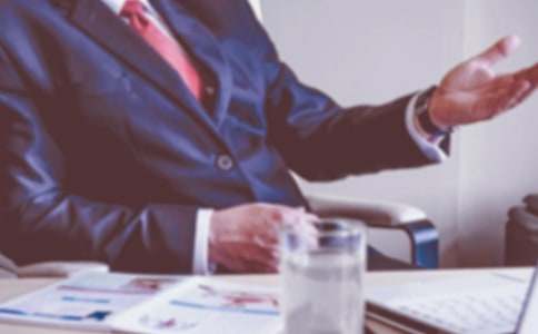 Ա�����쵼�ĵ�Ǹ�ţ���Ʒ��