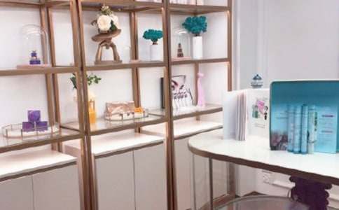 ����Ժ��������Ƽ���