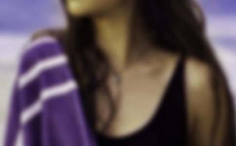 �ռ����˵˵ �ǳ��и��Ե�˵˵Ů��