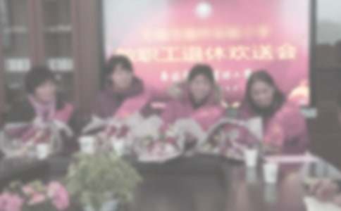 �ӳ�����������