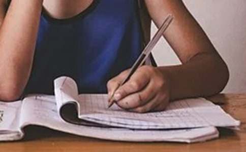 ����������600�֣�ͨ��12ƪ��